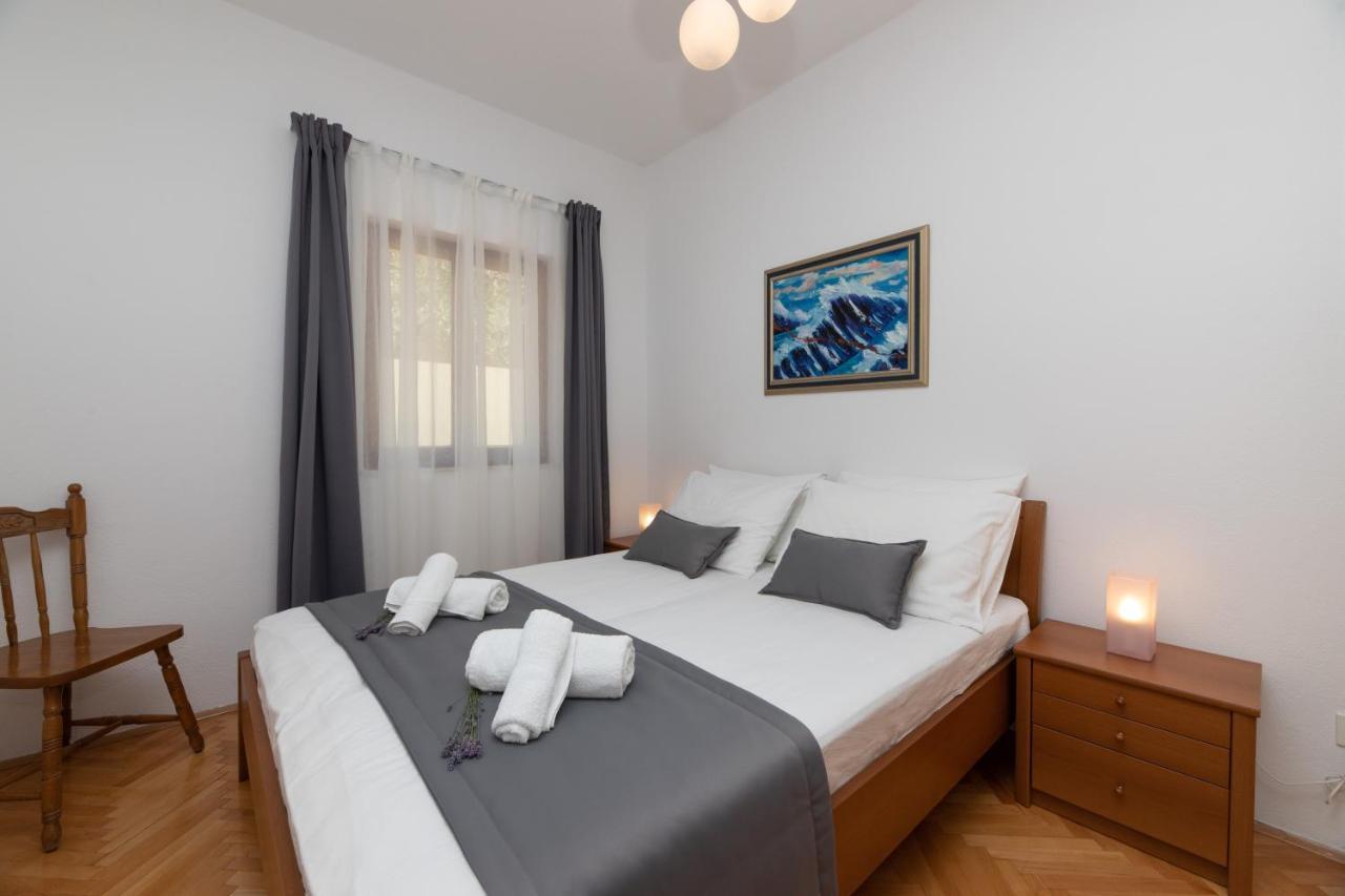 Apartments4You Supetar-The Best And Most Popular Apartments For Discovering The Island - Free Parking - 200 Meters From The Beach Eksteriør billede